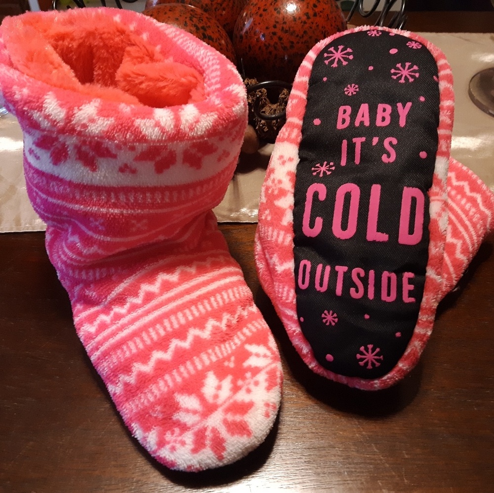 Girls Pink & White Boot Slippers Sz S Slip Resista
